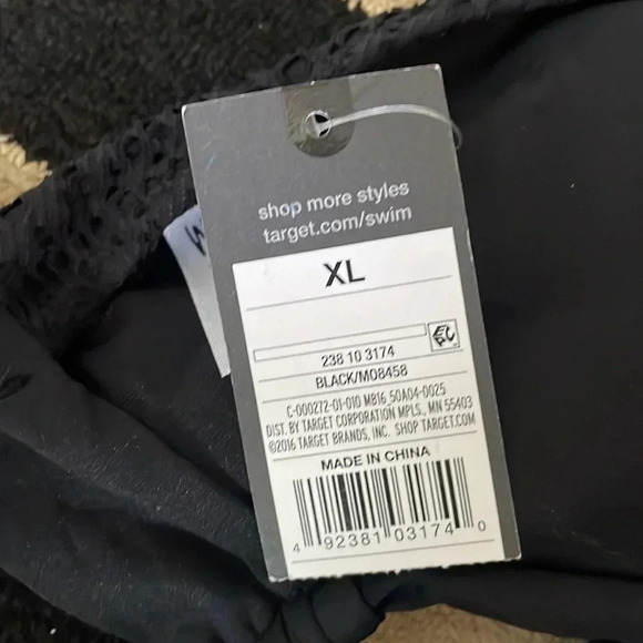 Mossimo Black Lace Bikini Top - Picture 4 of 4